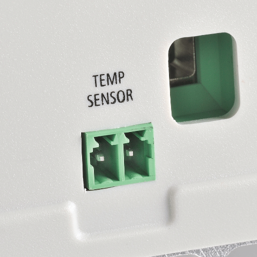 Picture of PROJECTA 20AMP 12/24V 4 STAGE AUTOMATIC SOLAR CHARGE CONTROLLER WITH REMOTE CONTROL